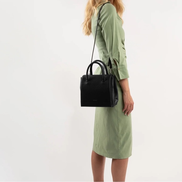 EUC Matt & Nat Adel small VEGAN SATCHEL - PURITY - Color chocolate - Picture 4 of 4